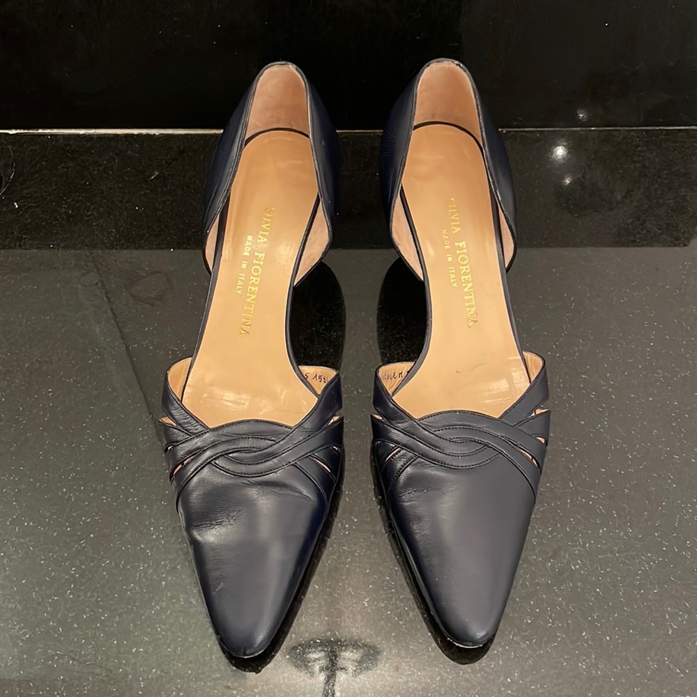 Navy Heels